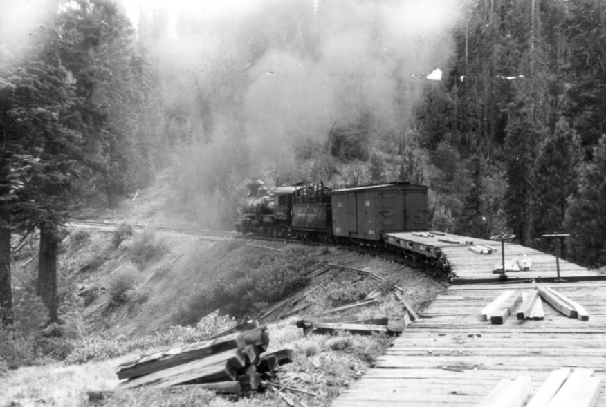 SVRy Eng 17 with train ascending Larch Westbound Oct '39 NRHS Grande Col - Copy.jpg