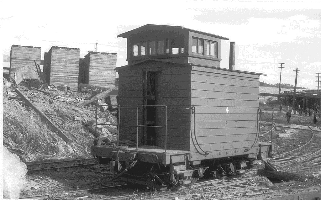 caboose #4 1944.jpg