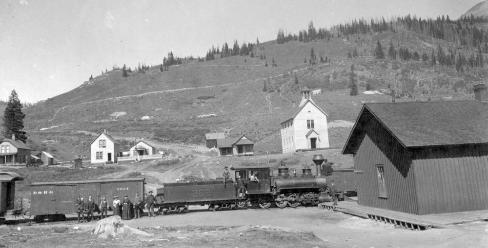 D&amp;RG depot 1880s small.jpg