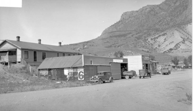 cimarron_mercantile-jgreen_garage-1934.jpg