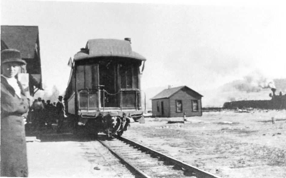 SVRy Train at Whitney depot Bane Col.jpg