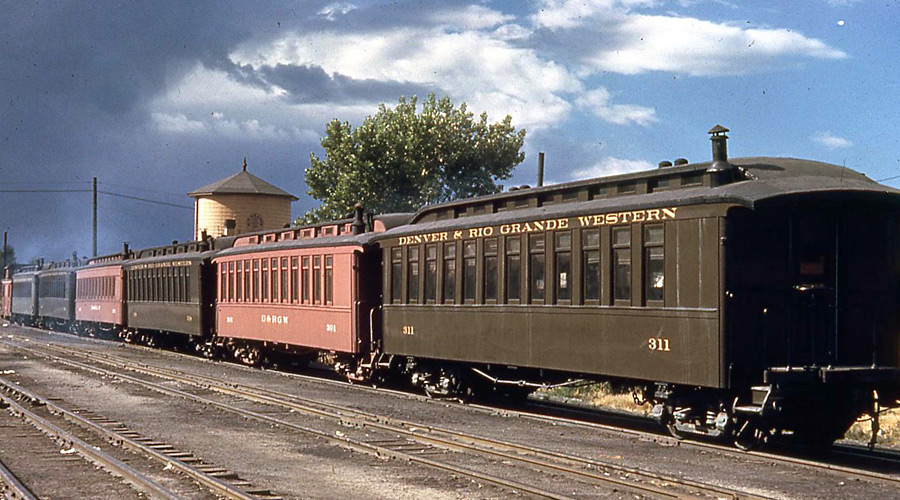 CCC-train-Montrose-1941-wr.jpg