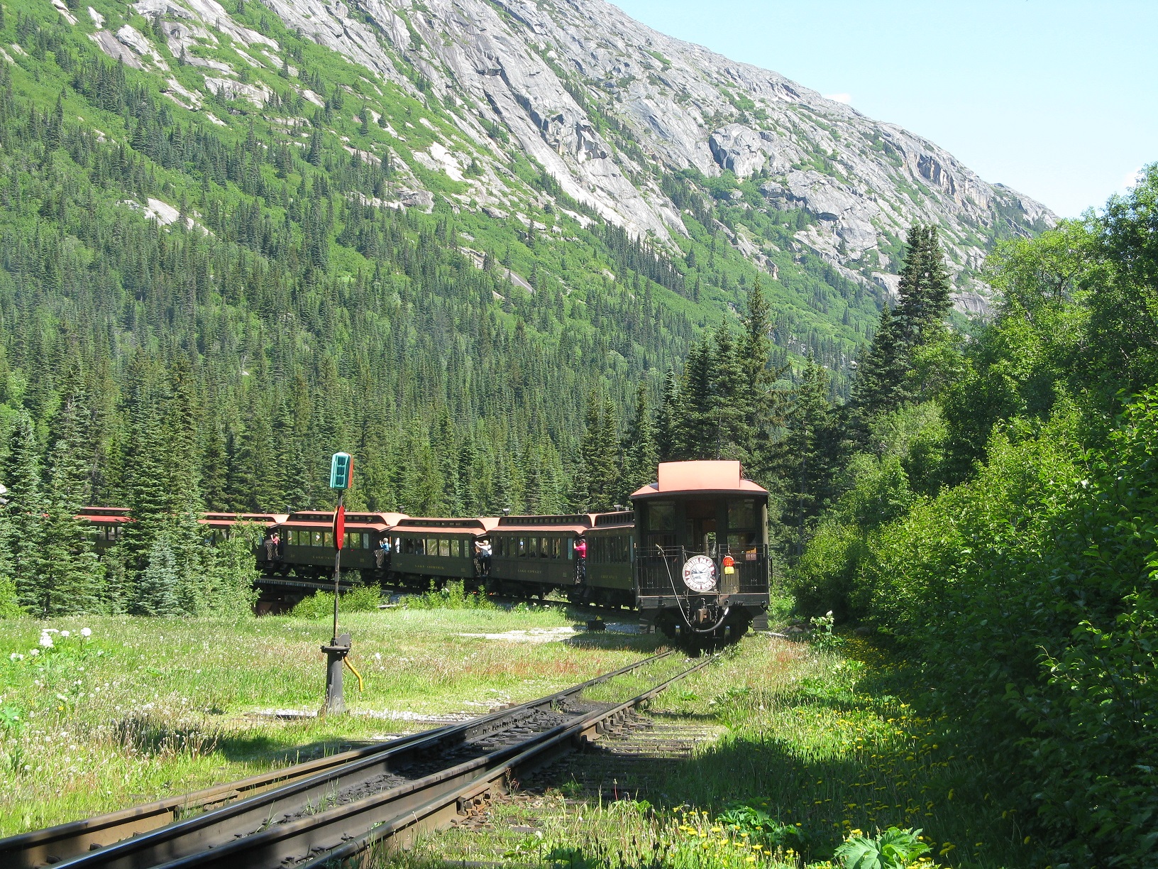 WP&amp;YR Northbound Train at Glacier (2016).JPG
