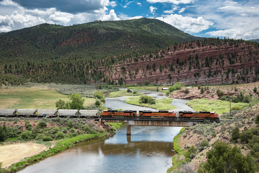 BNSF Colorado River 2.jpg